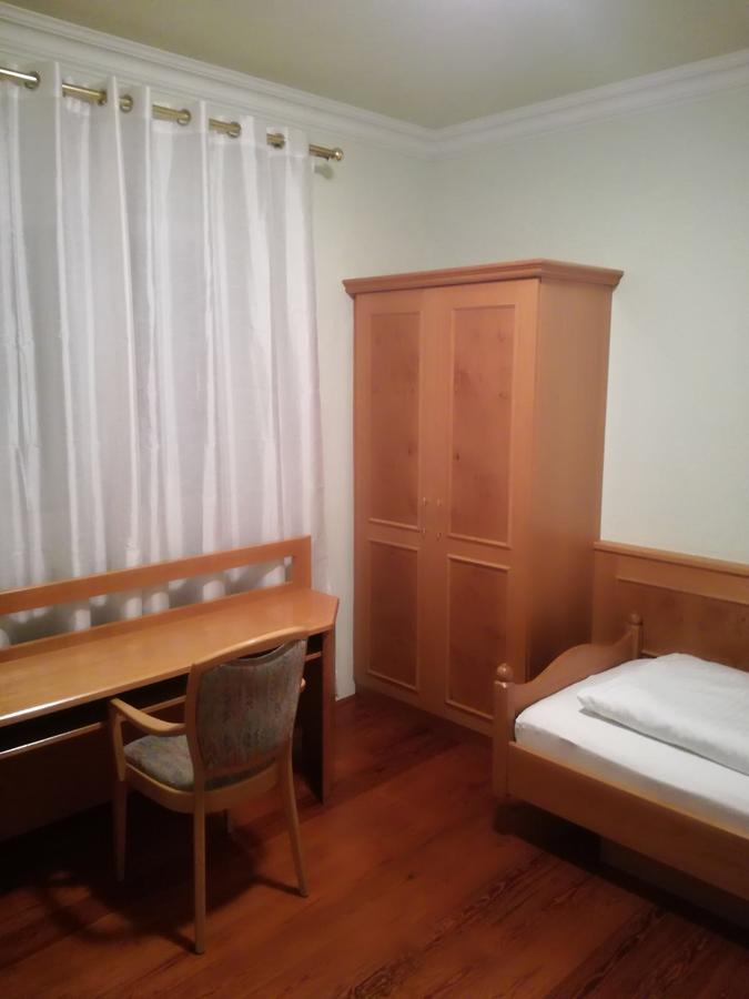 Gaststaette Peperoni 호텔 Biberach an der Riß 외부 사진